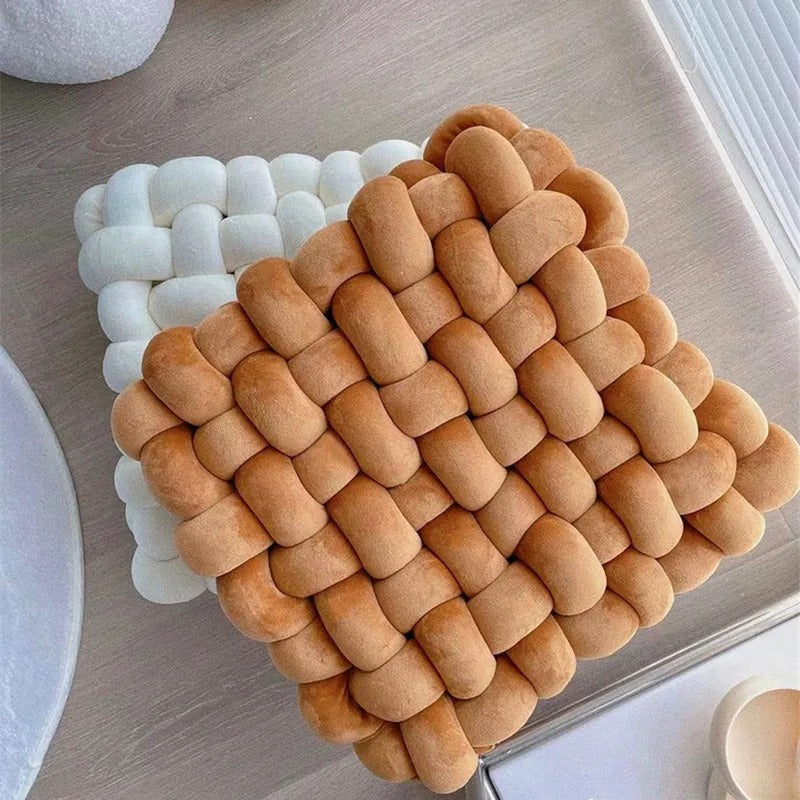 Knotty™ Quadratisches Kissen